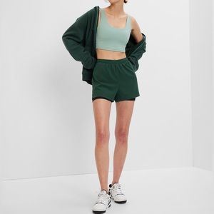 GapFit 2 in 1 “Runaround” Shorts